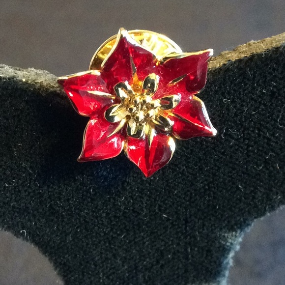 Nordstrom Enamel Poinsettia Brooch - Picture 1 of 4